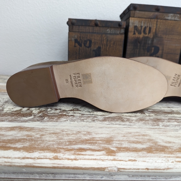 NWOT Eileen Fisher Suede Bootie Brown Size 8.5 - Picture 5 of 9